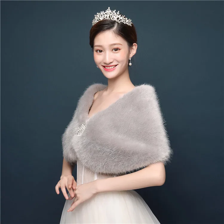 JaneVini New Elegant Gray Faux Fur Bridal Wraps Short Wedding Cloak Capes Stoles Shrug Winter Warm Bolero Christmas Party Coats