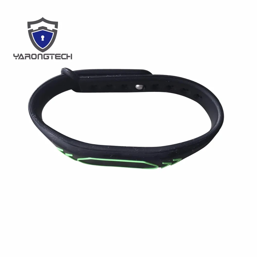 2PCS New Design 13.56MHZ ISO14443A MIFARE Classic 1K black NFC Silicone rfid wristband