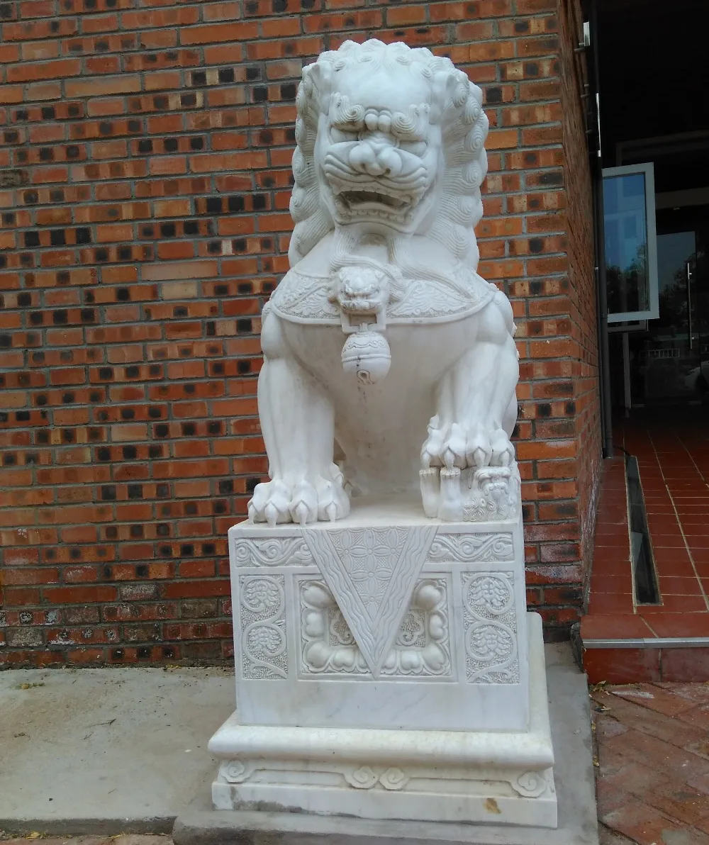 

Chinese style gate guardian lions Chinese carved stone Lion sculpture statues entrance stone ornament