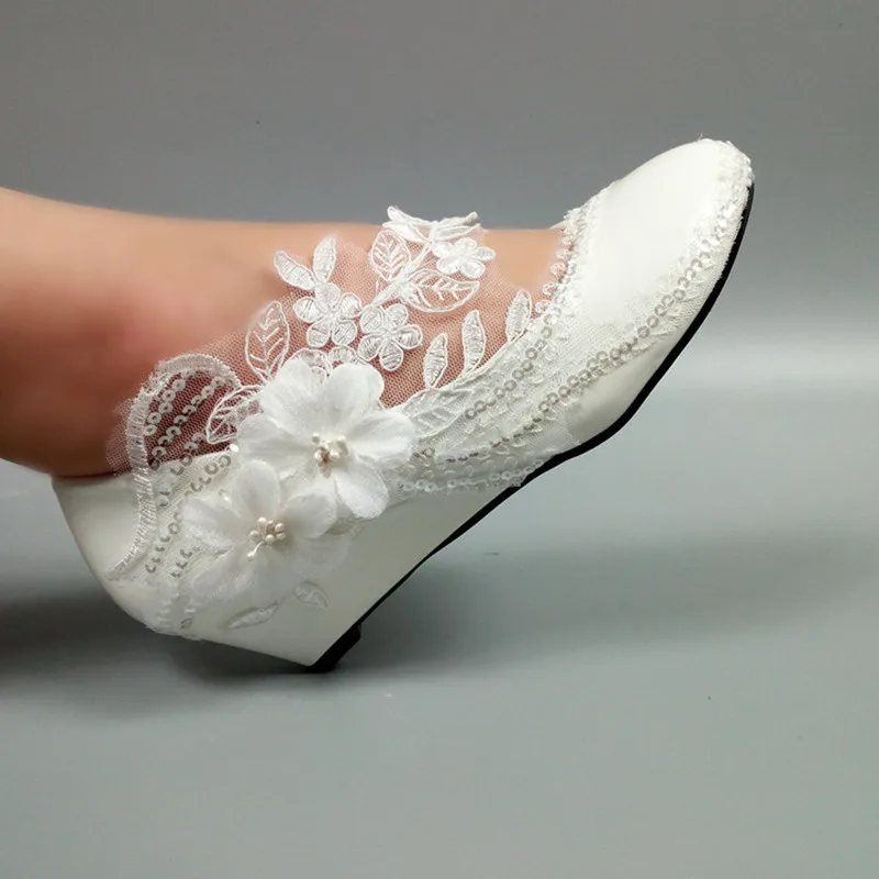 New arrival Womens wedding shoes Bride Bridesmaid Dress shoes 3cm/5cm Wedges High Shoes white Lace shoes flower female shoes