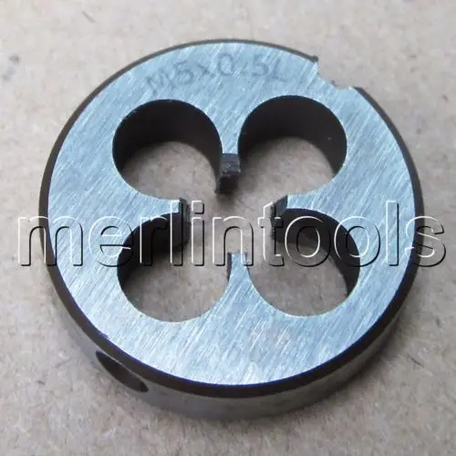 5mm x .5 metryczna matryca z lewej strony M5 x 0.5mm