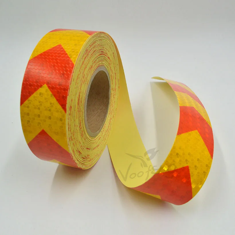 

Roadstar 5cmx10m Small Shining Square Self-Adhesive Reflective Warning Tape with Yellow Red Color Arrow Printing for Car