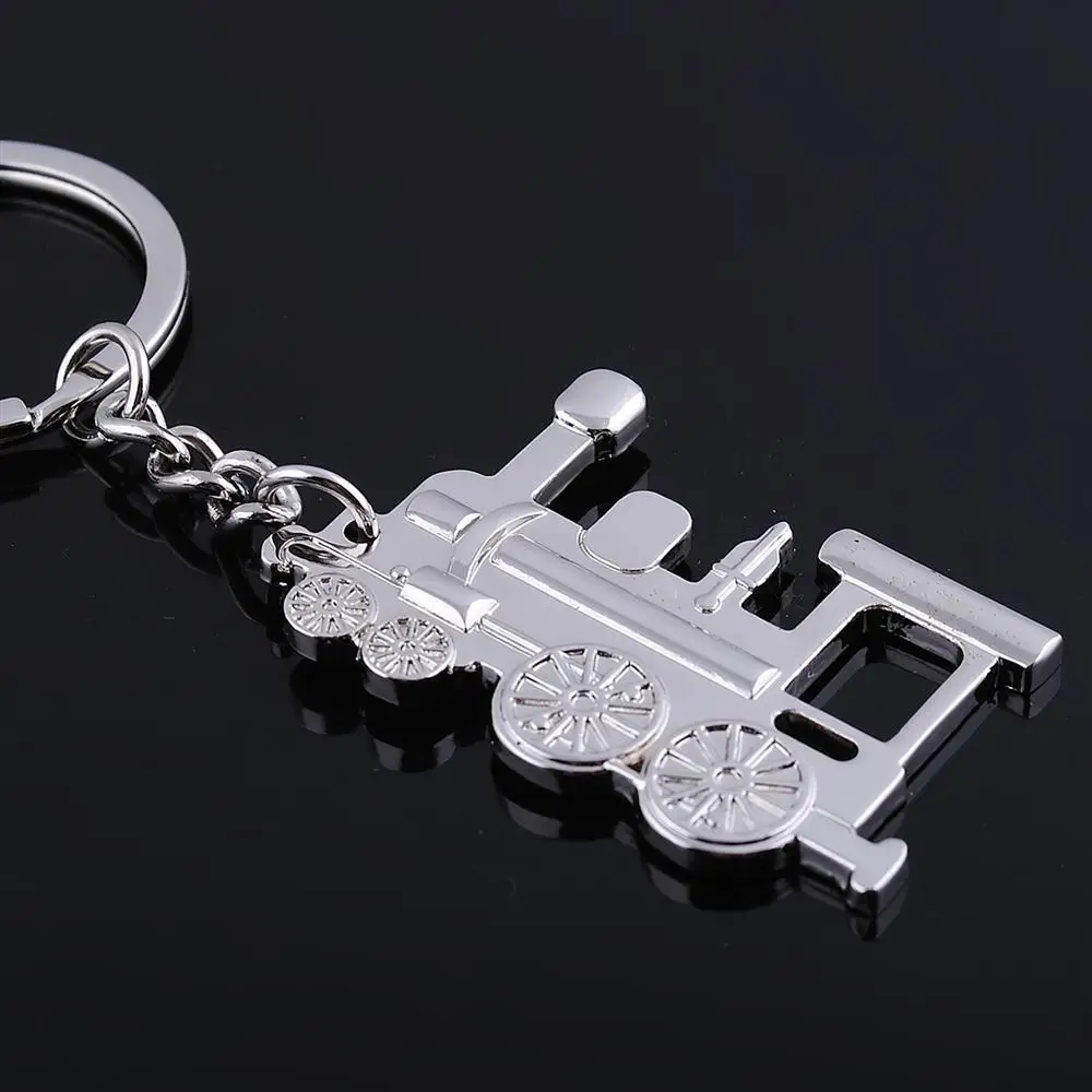 Creative retro steam train locomotive design metal keychain promotion gift keychain