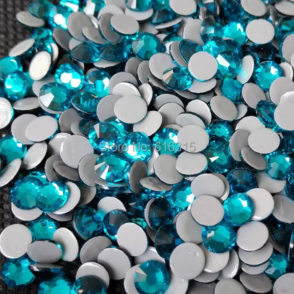 14 cutting facets with 7 big 7 small of hot fix rhinestones ss20 peacock blue  1440 pcs per lot ;sexy girl crystal