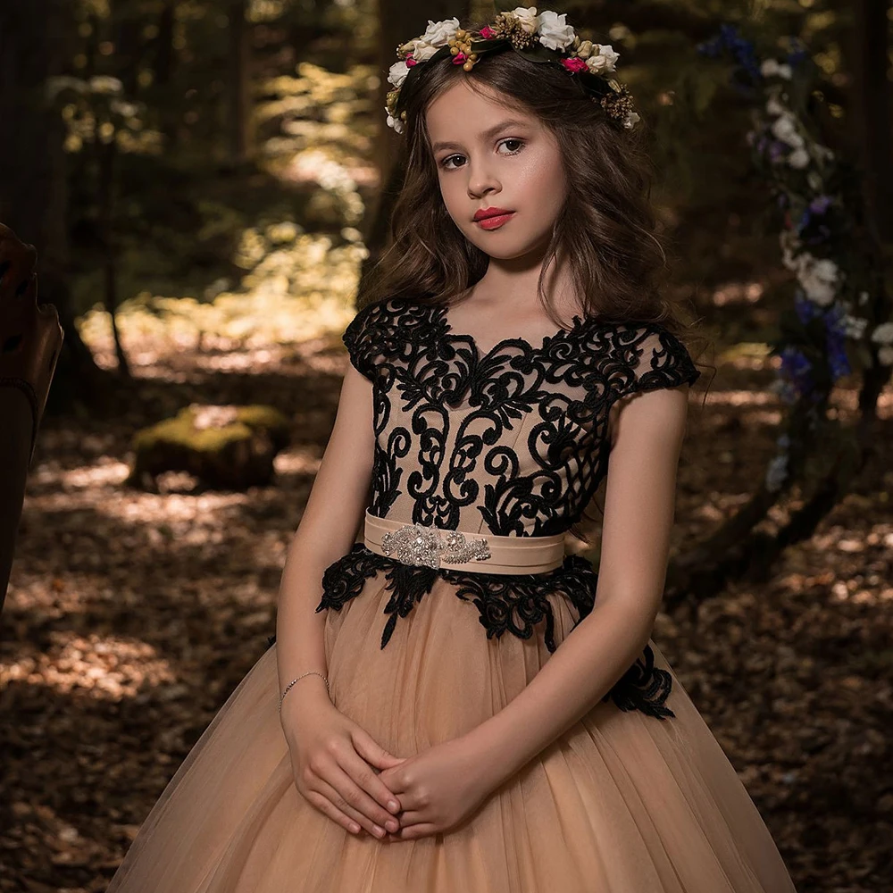 Robes de bal à fleurs pour filles, robes de princesse d'anniversaire, de mariage, en Tulle, manches cape, col en v Double, avec des Appliques de dentelle, nouvelle collection