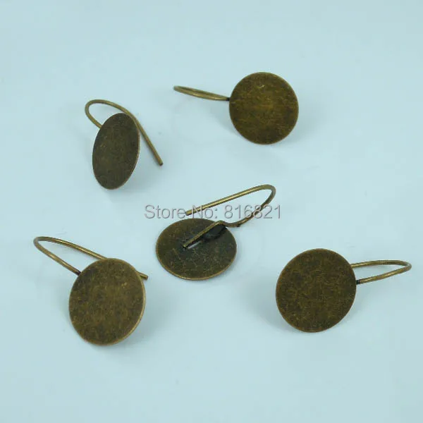 

200pcs Blank Clip Wire Hook Earrings Settings 6mm Flat Circle Glue Pad Cabochons Base Ear Wire Earrings DIY Findings Bronze tone