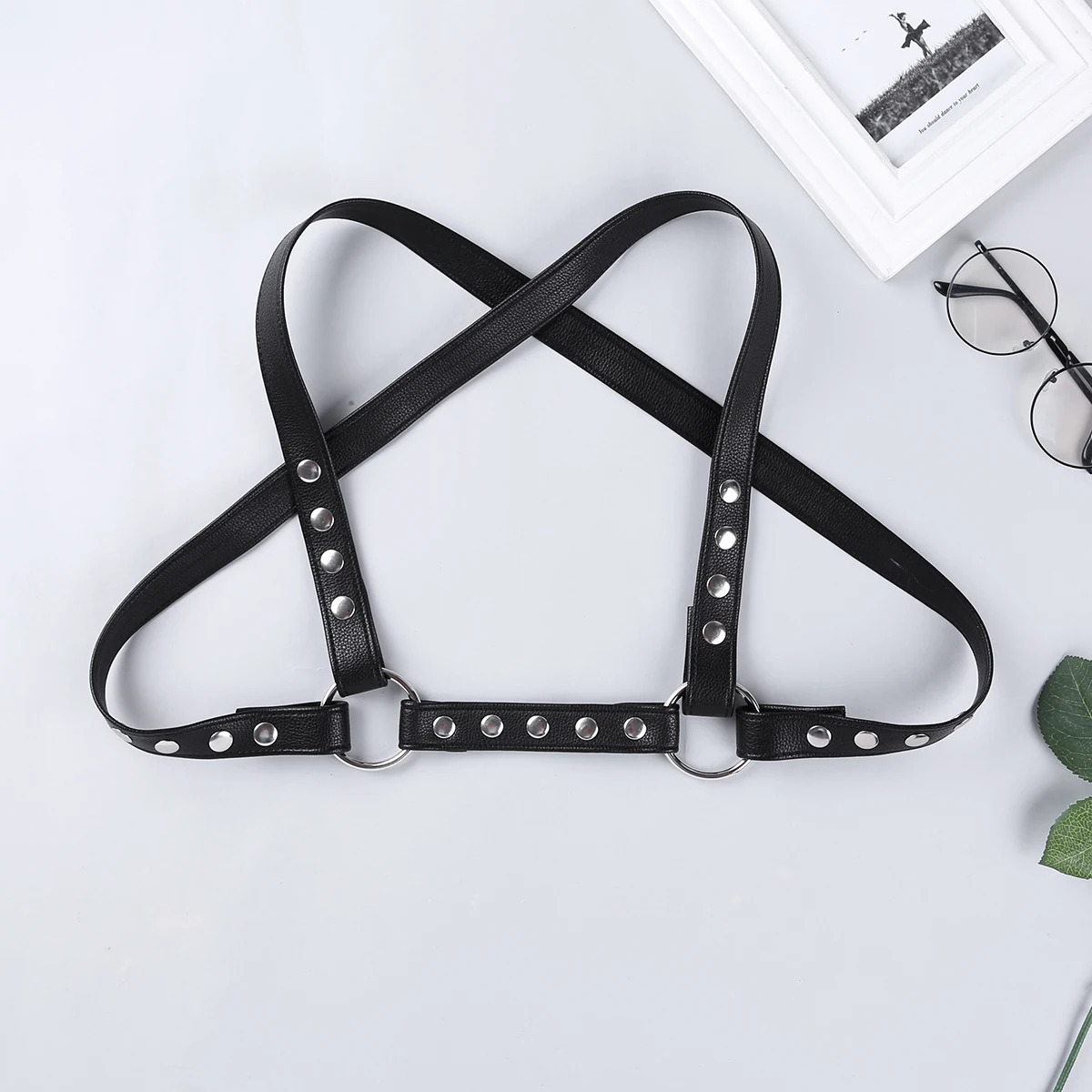 Sexy Mens Gurte Faux Leder Einstellbare Körper Chest Harness Gürtel Zentai Mit Metall O-ringe Phantasie Club Party kostüme