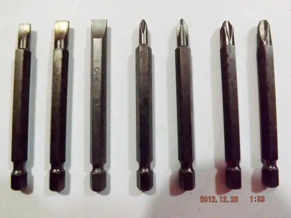 Hand tool 7 in 1 universal screwdrivers set for repairing opening NO.20640-A