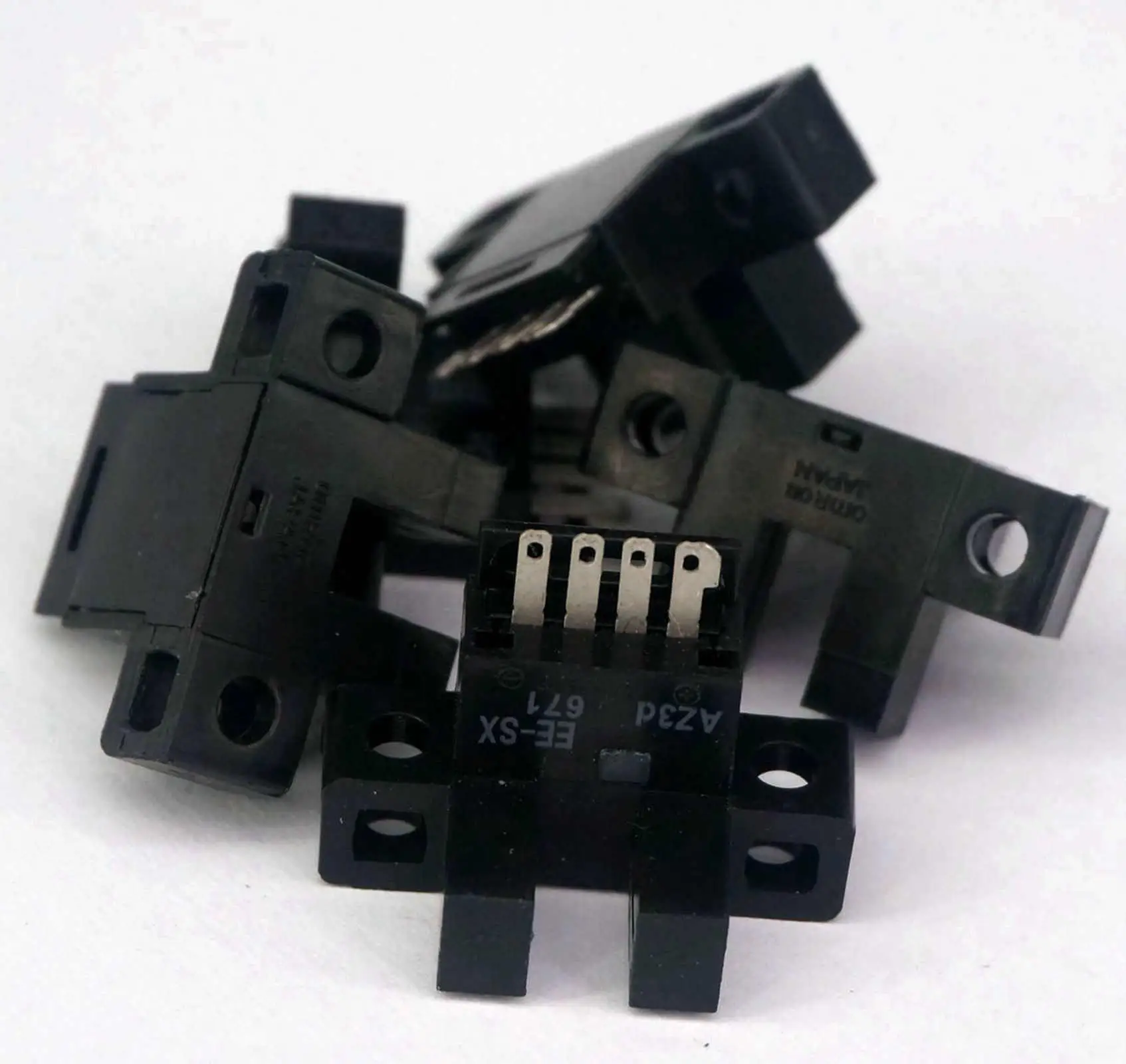 5 Pcs NPN DC5-24V 100mA Slotted Optical Switch EE-SX671 5 Mm Photoelectric Sensor