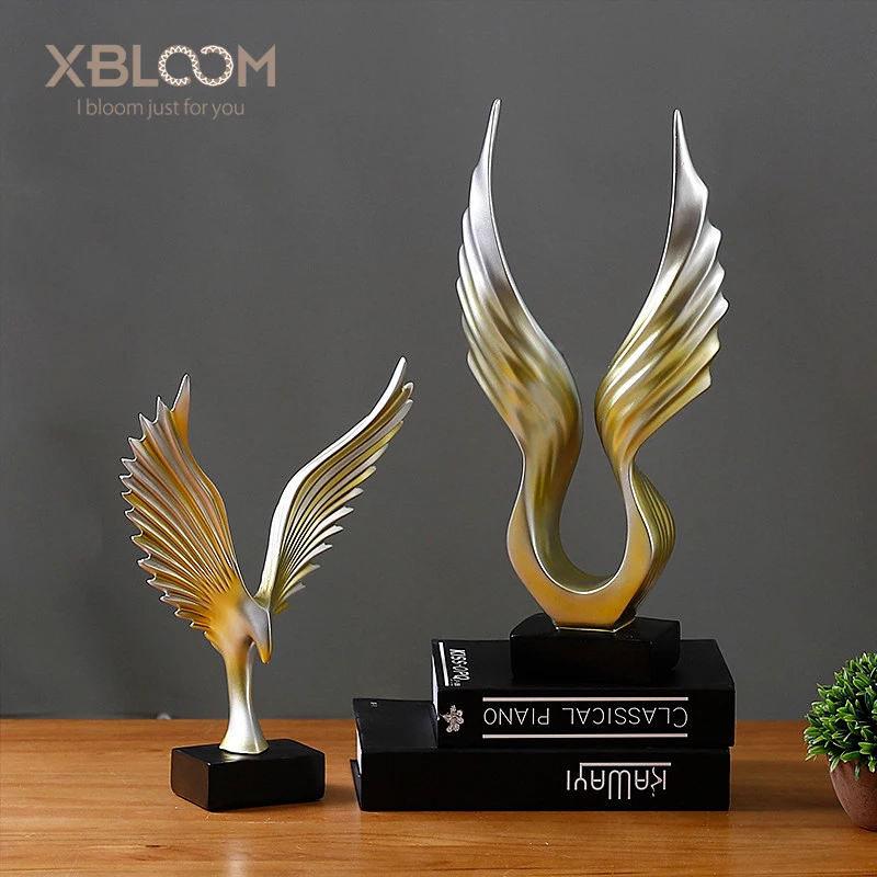 China Feng Shui resin auspicious successful commercial wealth Mirs wings sculpture/Dapeng Eagle Hawk Statue/Home Decor statue