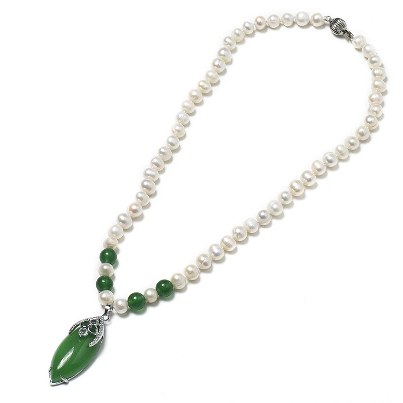 

Smooth milk white pearls with four dark green round beads and a long oval dark green 16*40*10 mm Pendant 8-9 mm Pearl Necklace