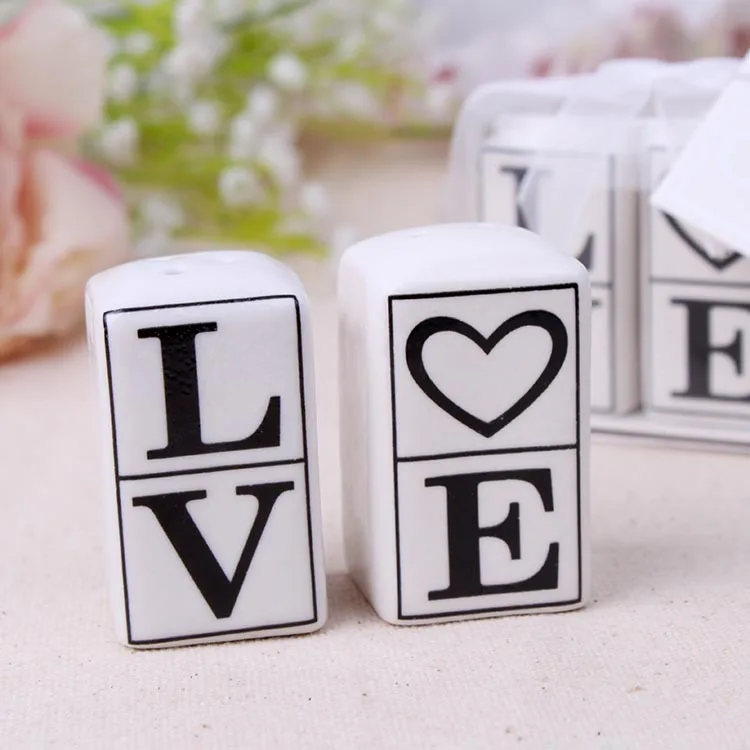 hot sell 50sets ceramic love salt pepper shaker for wedding gifts and birhday party