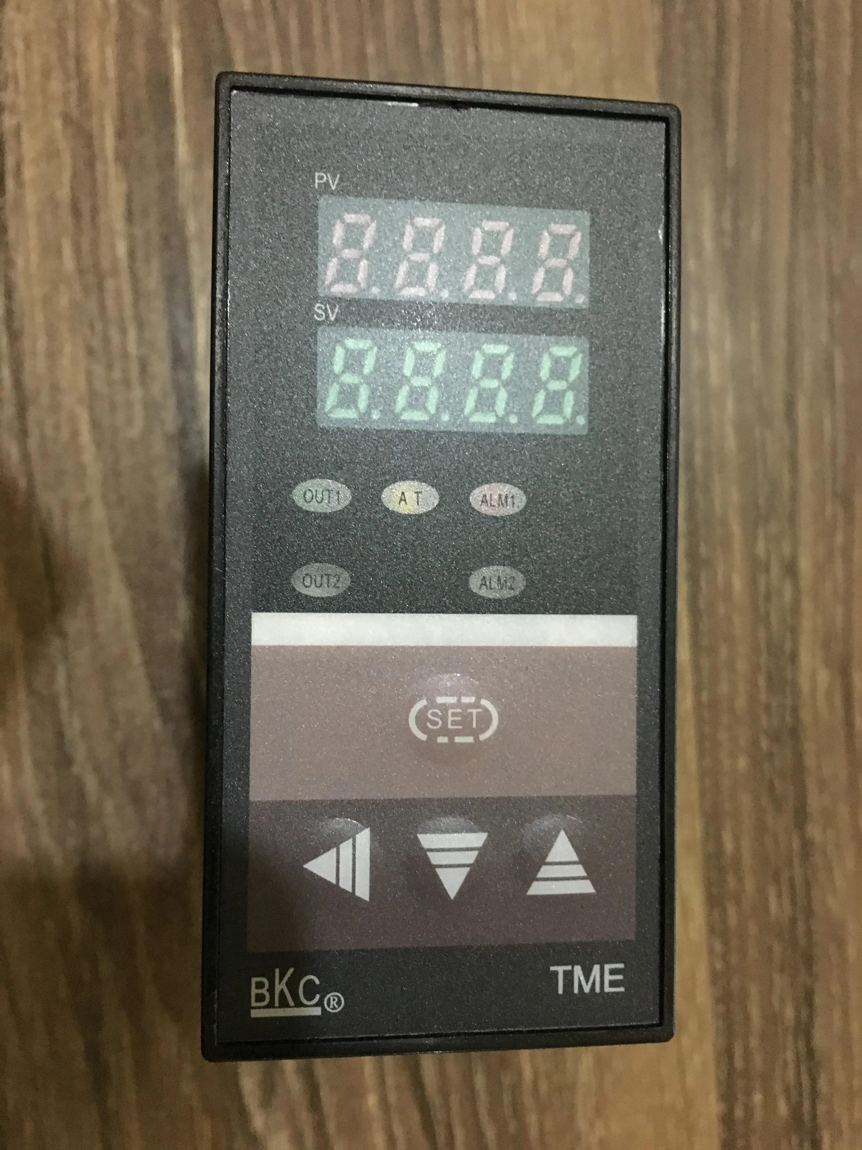 Nuevo termostato inteligente de mesa de temperatura BKC original TME-7411ZZG
