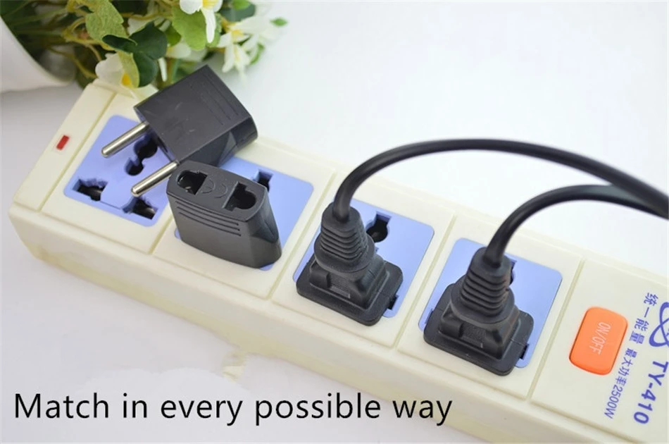 Европейская вилка адаптера датчика европейского стандарта. Дорожное зарядное устройство с американской/американской вилкой на европейскую розетку черного цвета
