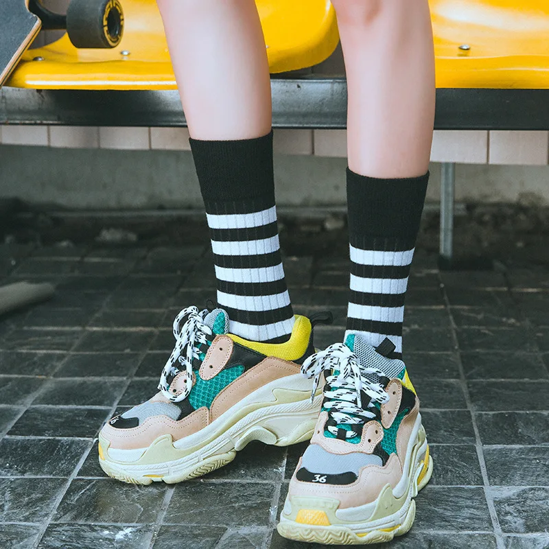 New Women Striped Printed Cotton Socks Harajuku Fashion High Quality Novelty Funny Casual Happy Street Skate Socks Autumn Winter