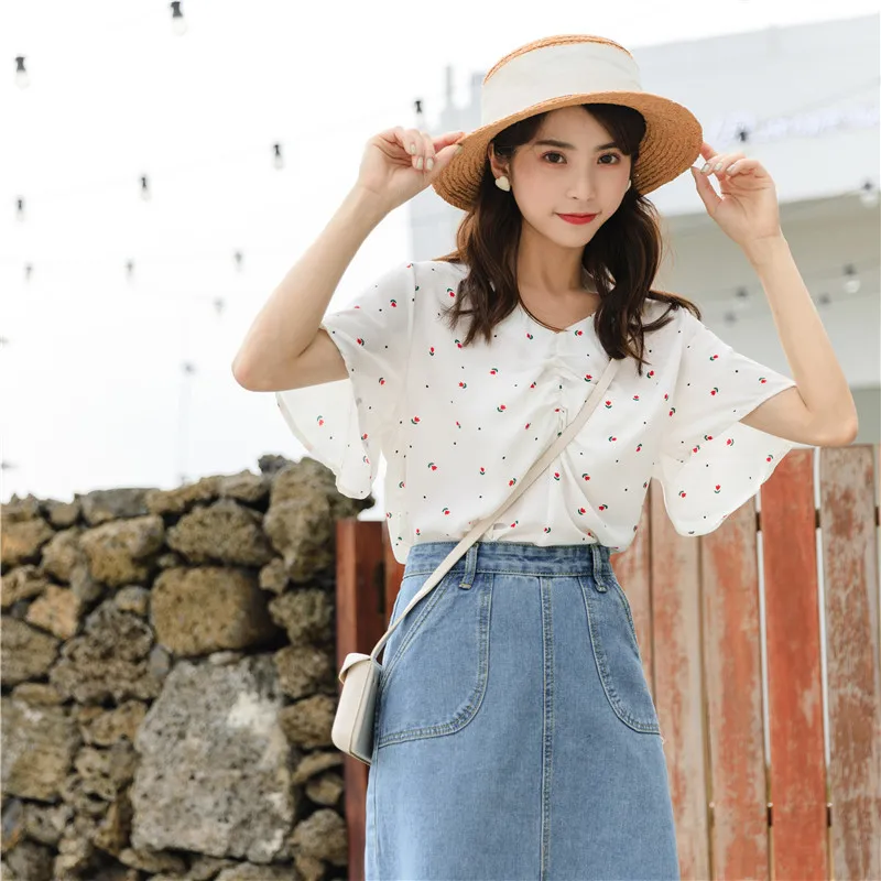 Summer New Korean Shirt Women V-collar Flare Sleeve Printed Wrinkle Blouse Top Girl Temperament Loose Short Sleeved Shirts H9161