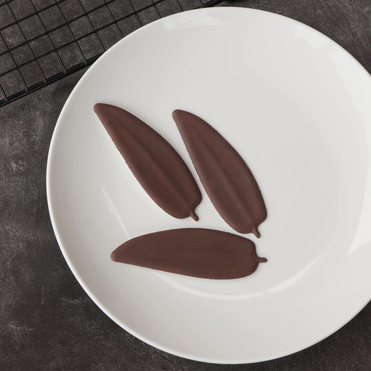 Long Narrow Leaf Shape Chocolate Mold Cake Decorating Lanceolate Leaves Chocolate Transfer Sheet Mould Baking Stencil Chablon