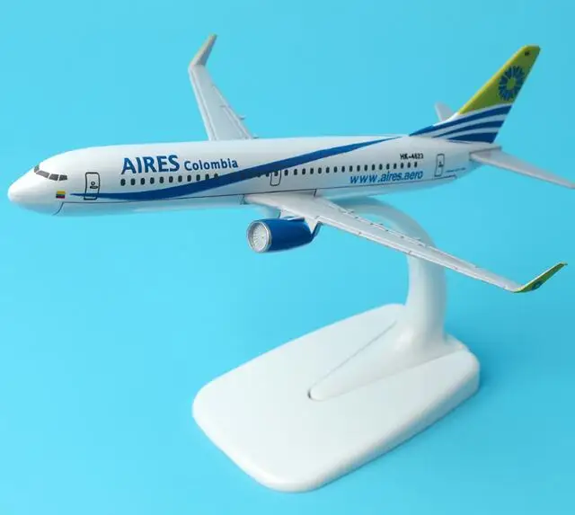 

16cm Colombia Boeing 737-800 Plane Model Alloy Aviation Model Avianca Aircraft B737 Airplane Model Stand AirCraft 1:250