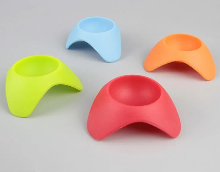 1PC Single Egg Seat Colorful Silicone Put The Egg Creative Food Grade Silicone Egg Cup Holder Resting Eggs Frame Seat OK 0516