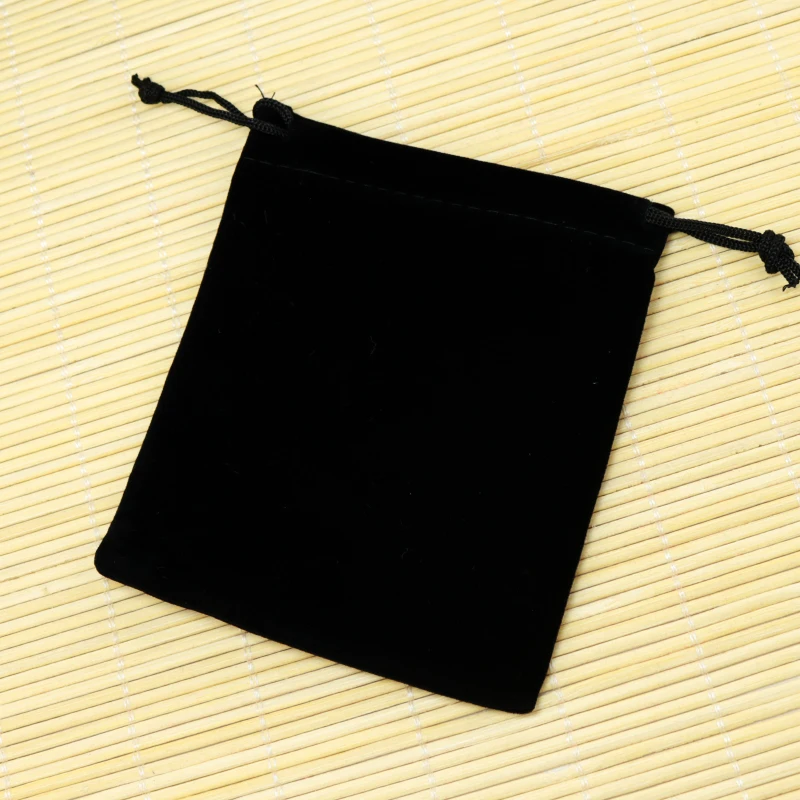 

Wholesale 100Pcs/lot Black Velvet Bags 7x9cm Small Pouch Bag Wedding Earrings Jewelry Packaging Bag Cute Drawstring Gift Bags