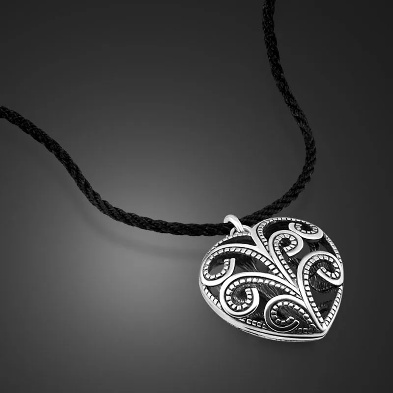 

National Style Thai Silver Heart Pendant Design Necklace Women's Fine Jewelry Retro Pendant Necklace Solid Silver Jewelery