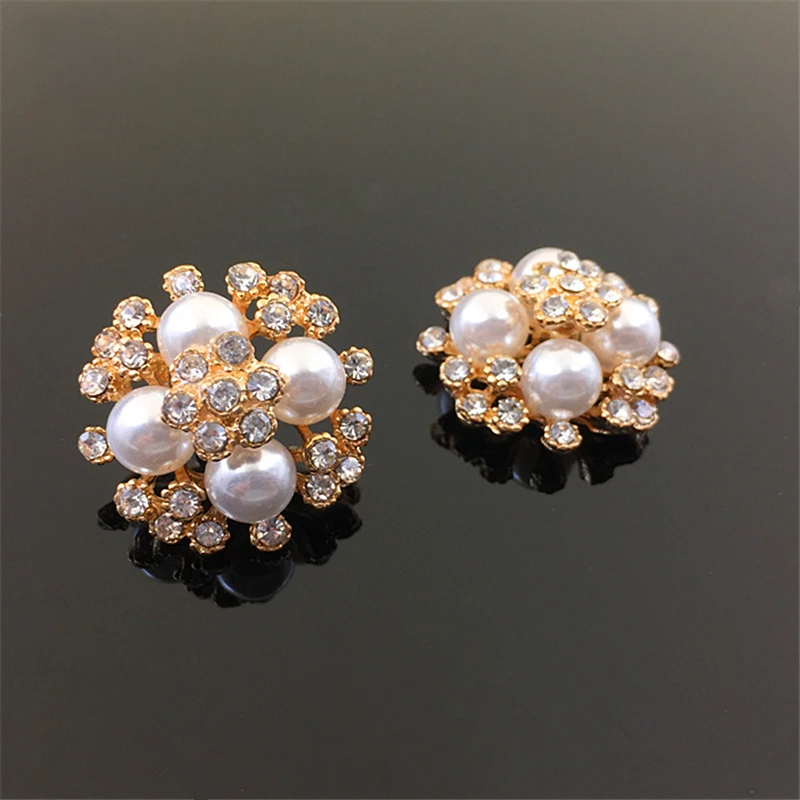 2018New 50Pcs Pearl and Rhinestone Plum Flower Buttons for DIY children's hair or band accessories or wedding decoration HZ388