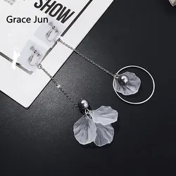 Korea Style Hot Sale Long Chain Pearl Flower Shape Clip on Earrings and Pierced Earrings for Girl Luxury Fashion Circle Earrings