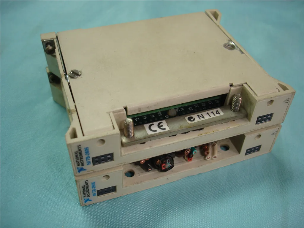 

For NI TB-2605 185748B-01L Multiplexed Junction Box for use with the NI 2501/2503