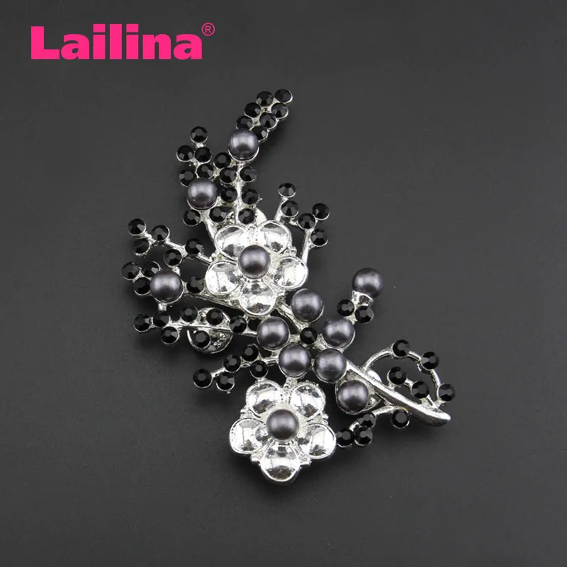 

Crystal Flower Brooches Rhinestone Brooch Pin Fashion Jewelry Coat Dress Corsage Bijouterie Broches Gift