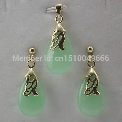 

Hot sale FREE SHIP set of light green jade Pendant Necklace Earring jewelry