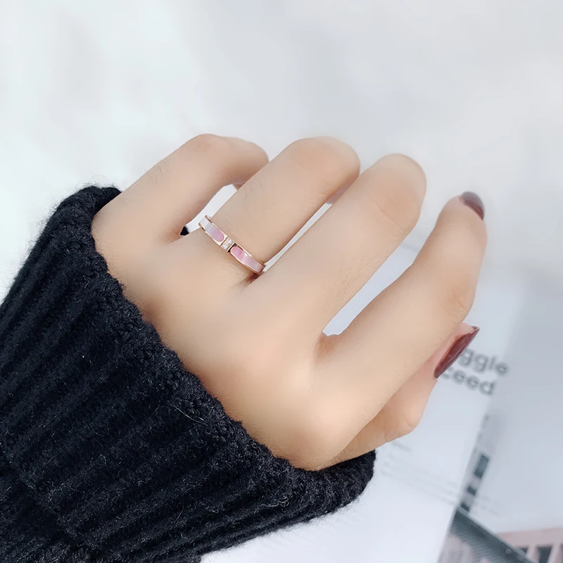 YUN RUO 2019 Fashion Pink Shell Zirconia Ring Couple Rose Gold Color Woman Birthday Gift Party Titanium Steel Jewelry Never Fade