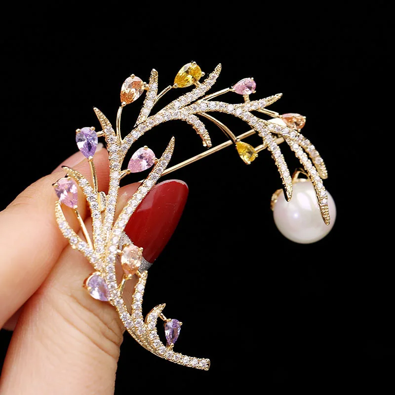 Fashion vine moon shape Brooches Cubic Zirconia Stone Leaf Pearl Pins Badge for Women Jewelry Windbreaker Ornament Winter Gift