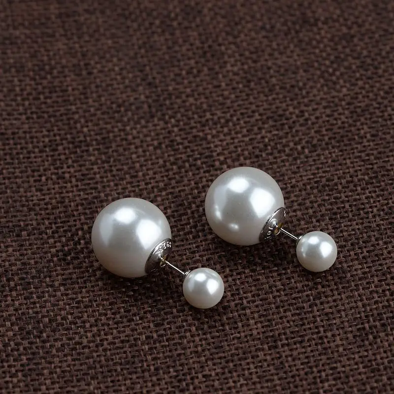 pearl has earrings wholesale woman contracted and fashionable Europe and the United States style ball studs of tremella