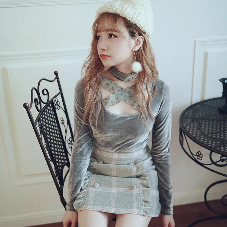 

Princess sweet lolita sexy sweater BOBON21 Cross Bandage round collar velvet Lace decoration Retro sweater sexy style T1409