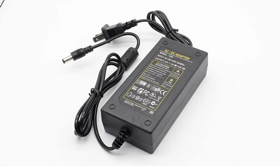 1 Stück DC 12V5A Neuer AC 100V-240V 60W Konverter Netzadapter 12V 5A 2,1mm-2,5mm*5,0mm DC-Stecker Netzteiladapter – Detail 1