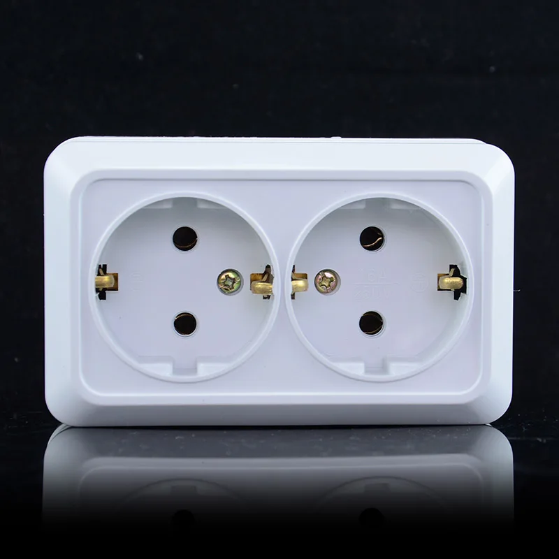 250V 16A European Standard German French Jack White External Wall Mounted Dust-proof Socket Combination ABS flame retardant