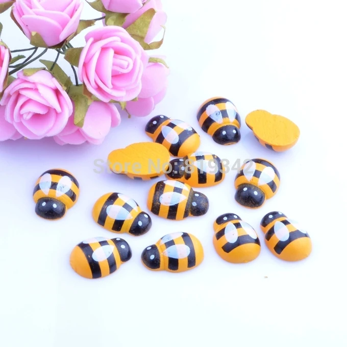 Free Shipping 100pcs/lot 19x14mm Yellow Painted Ladybug Wood Cabochon Beads Craft Ornament Scrapbooking