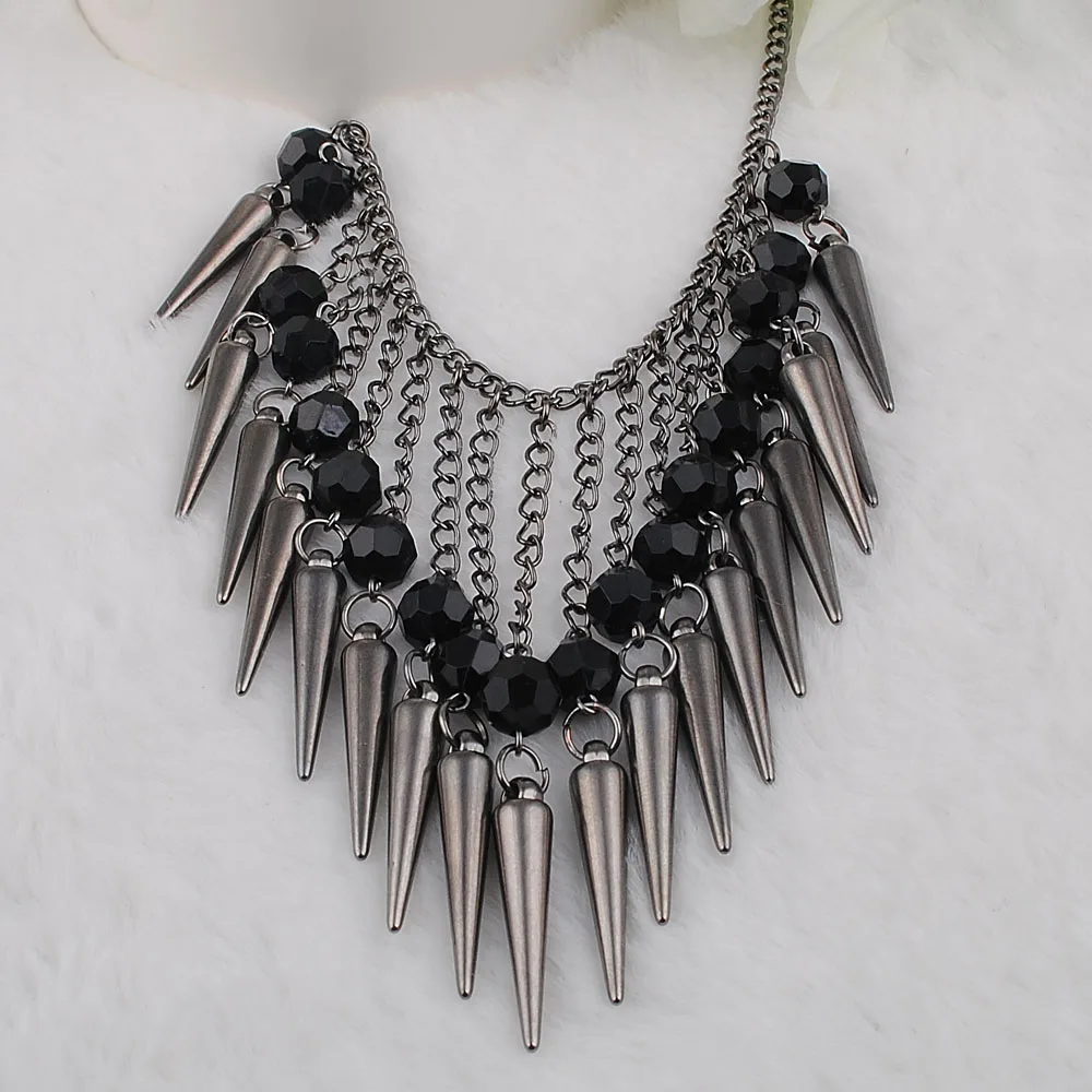 Summer Hot Trendy Necklace Dark Color Plated Chain Hanging Acrylic Beads Rivet Tassel Jewelry Accessories Women