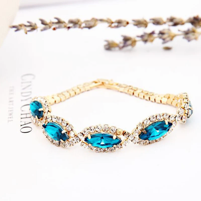 YFJEWE New Design Fashion Jewelry Manufacturers Selling Rhine  Shiny Eyes And Colorful Crystal Bracelet B026