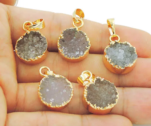 

Natural Agate Druzy Round Pendant With Side Gold-plated Approx 15mm