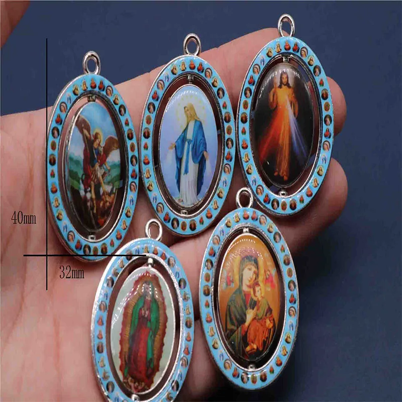 

20 pieces / Catholic various icons Rotary Medal Key Chain Medal, double sided Jesus Christ icon key chain pendant