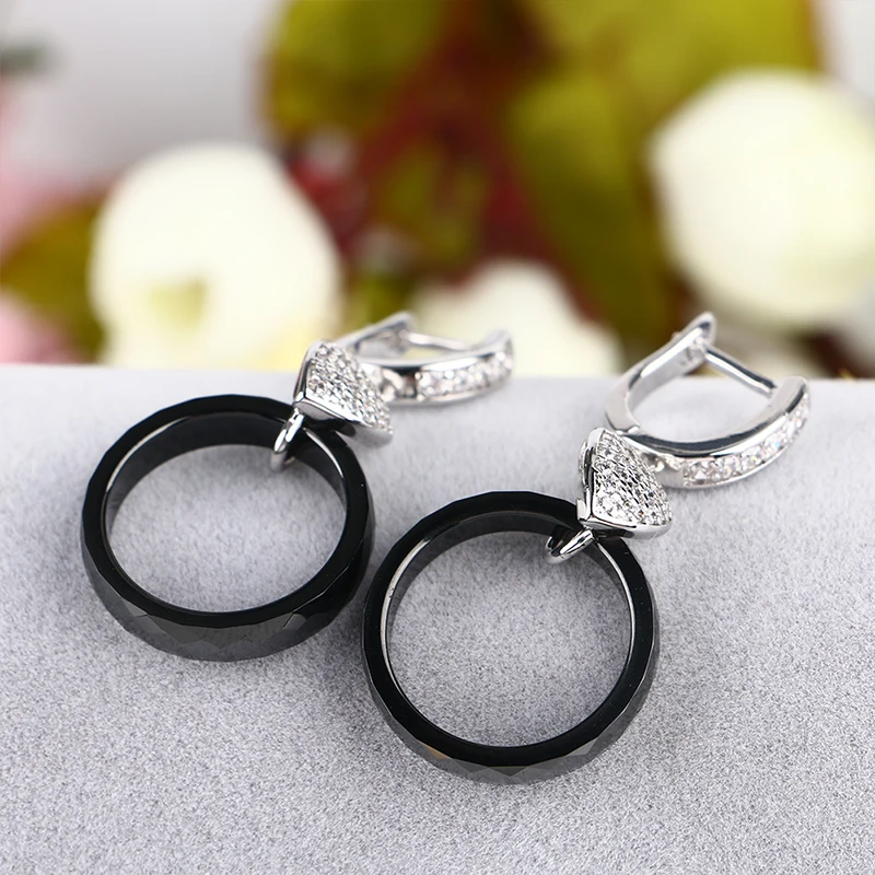 Simple Style Black White Circle Ceramic Pendant Earrings for Women Rose Gold Color Bling Heart Ear Earring Jewelry Wedding Gift