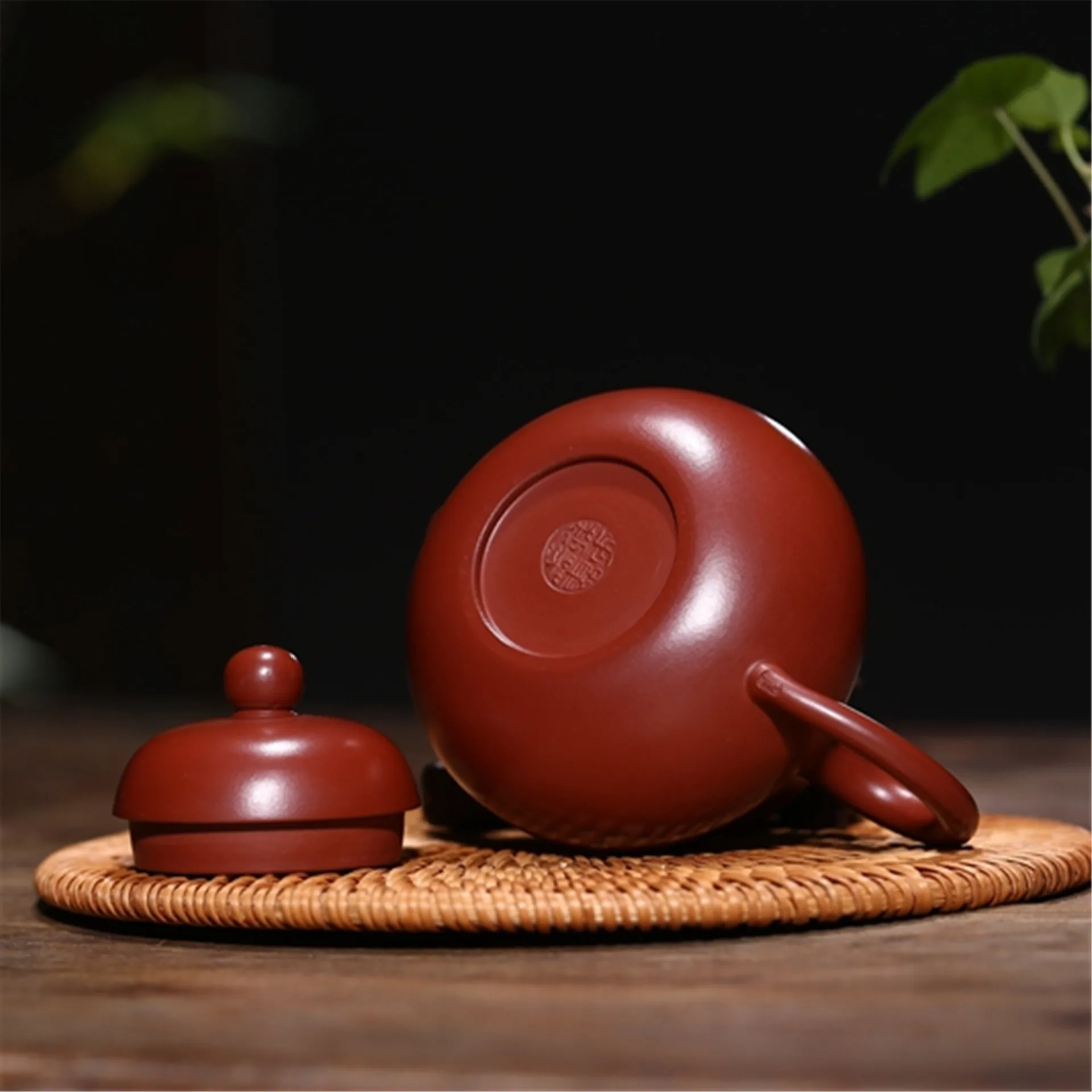 Chinese Kongfu Tea Pots, Big Red Huge Mud Siting Teapot, Clay Pot, Yixing Purply, 170ml