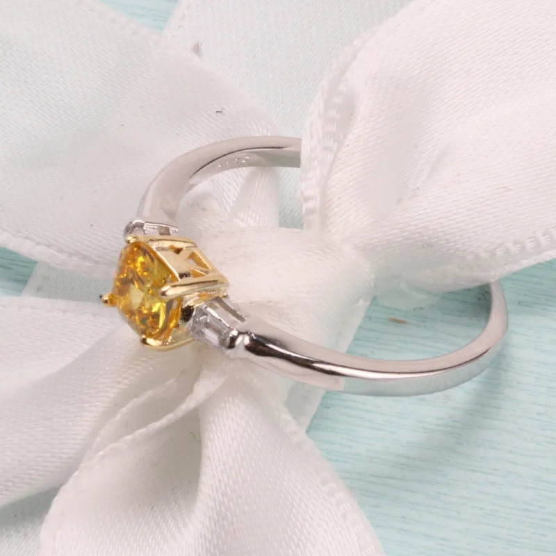 CC Simple Rings For Women Small Square Stone Yellow Cubic Zirconia Diamant Fashion Jewelry Bridal Wedding Bague CC1492