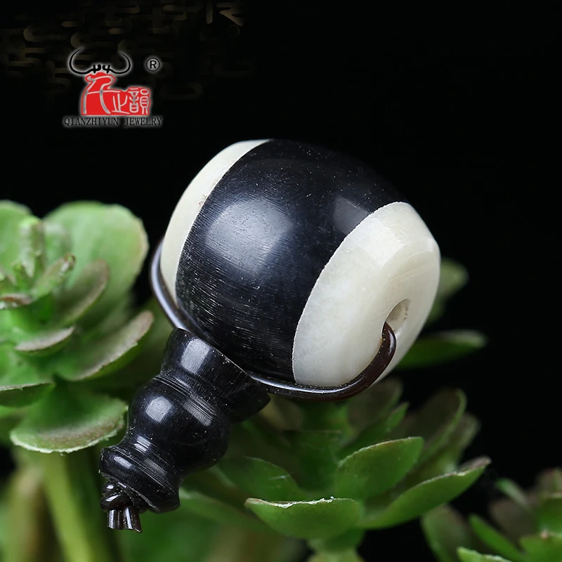 Natural water buffalo horn inlaid with cow bone buddhist head three - way DIY buddhist pearl bodhi child accessories.