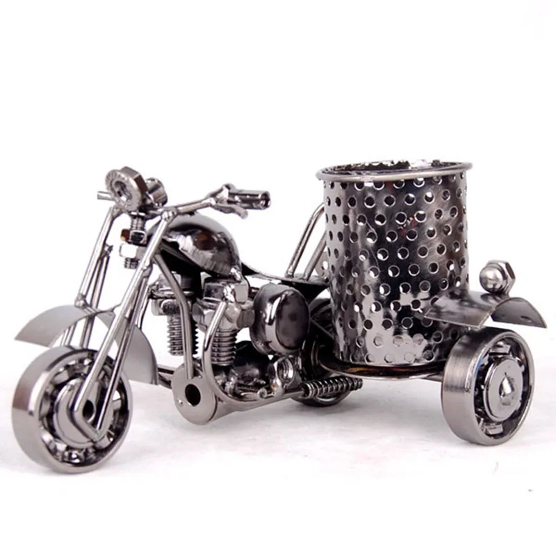 Upscale Metal Crafts Office Creative Ornaments Fashion Motorcycle Model Pen Holder Office Storeage Tool Furnishing Decorations