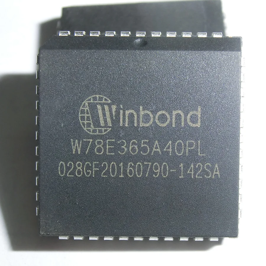 

5Pcs W78E365A40PL PLCC-44