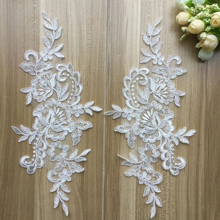 Auto-Knochenblumen-Applikation für Hochzeitsdekoration, DIY-Ornamente, Spitzenapplikation, Brautkleidungs-Accessoires, RS1924, Neu – Detail 2