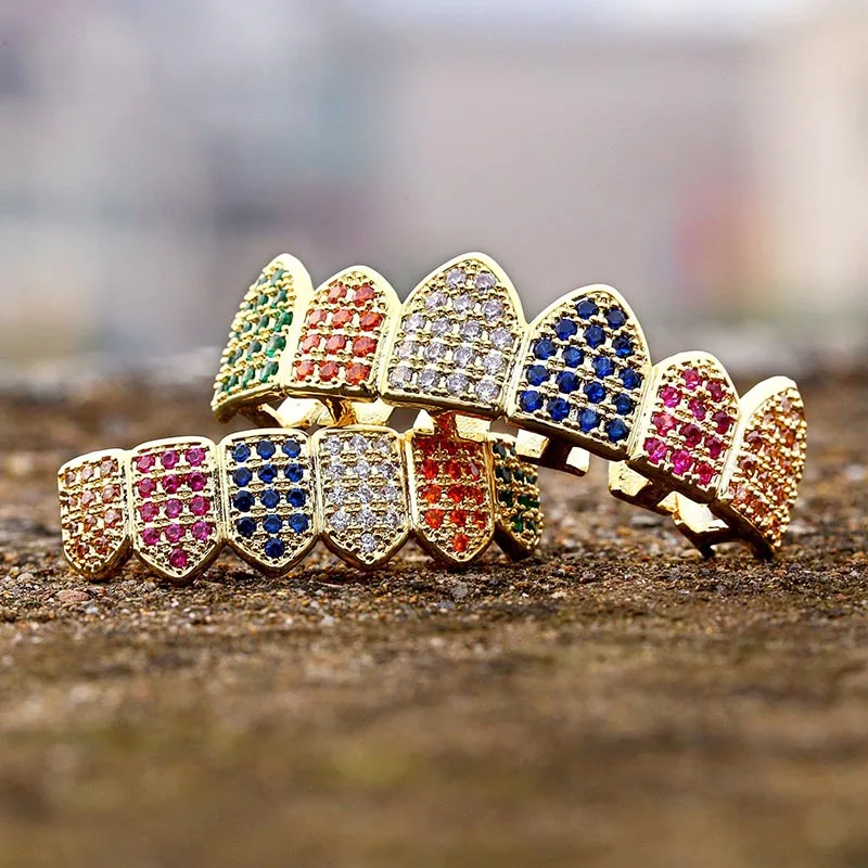 

Набор золотых грилз для зубов в стиле хип-хоп с плоскими зубьями, для мужчин, разноцветные, с кубическим цирконием, в стиле рэпера, украшения Bling Iced Out