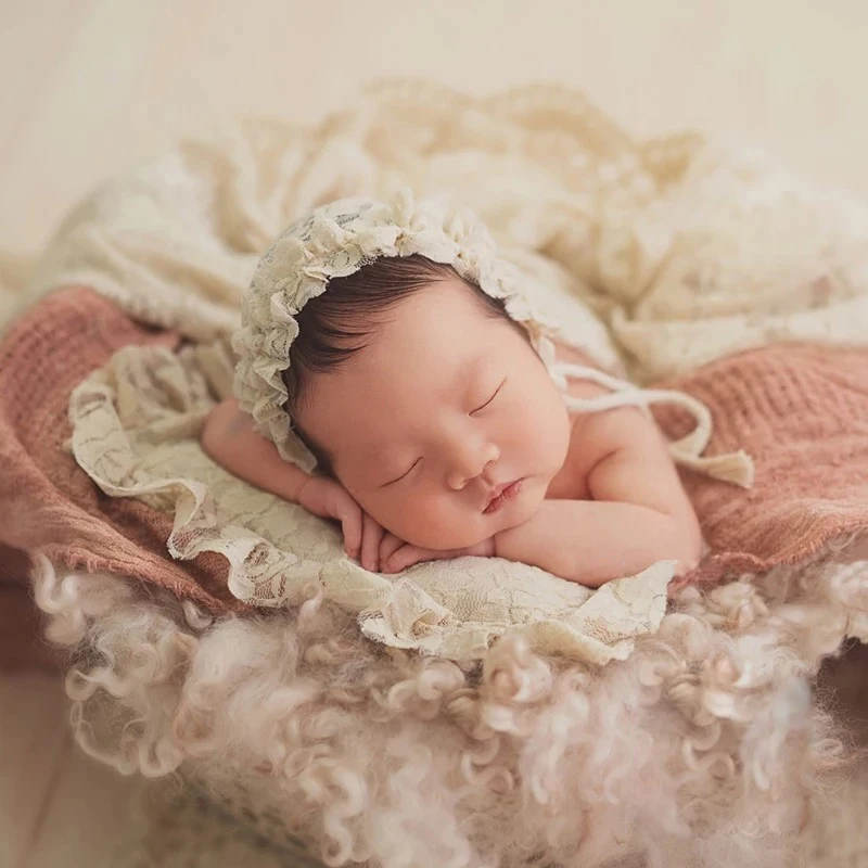 Newborn Lace Posing Pillow Baby Girl Photography Props Princess Lacy Positioner Infant Cushion Pillow Photo Props Accessories